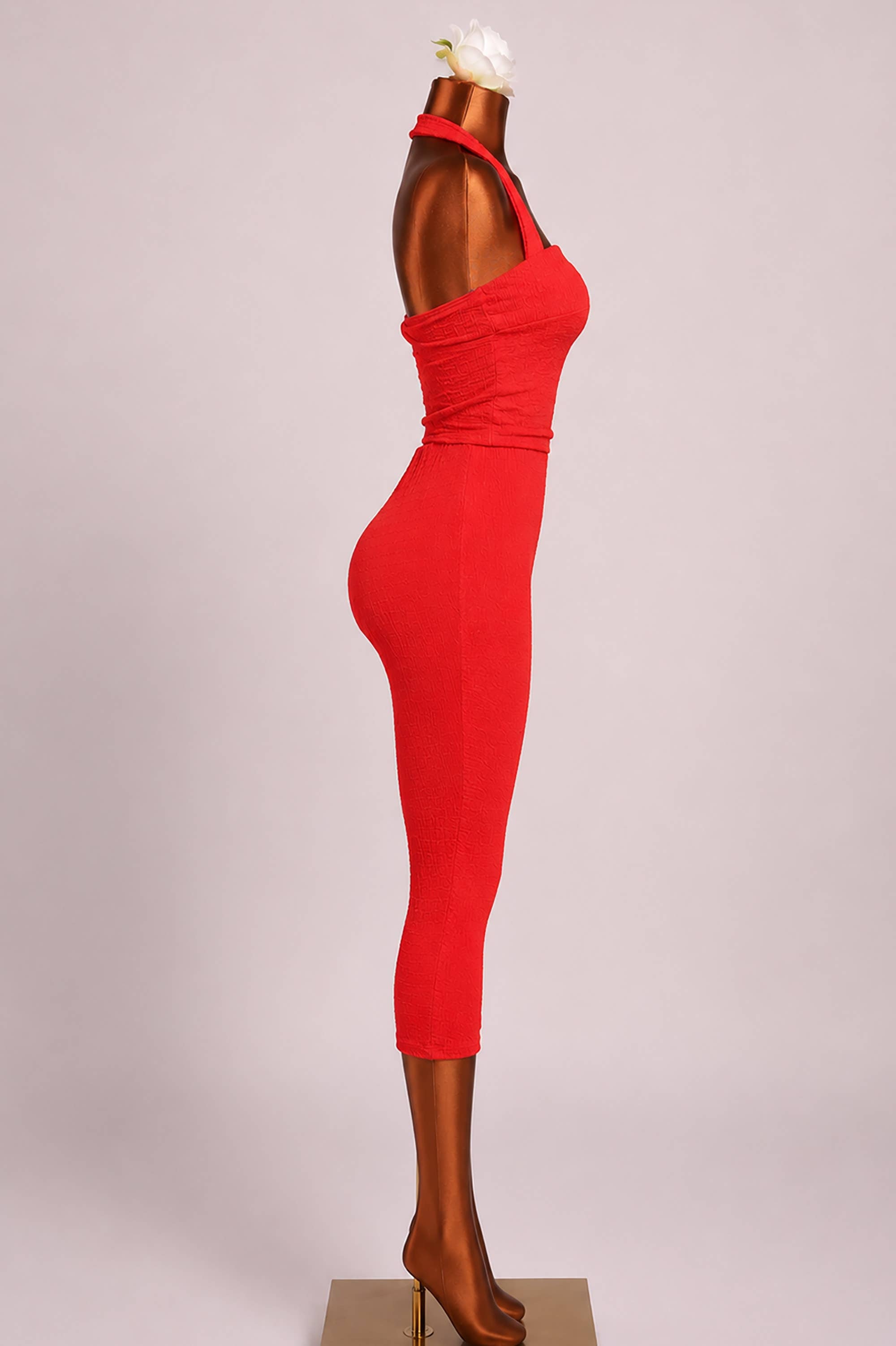 Elevatedhalter top capri set