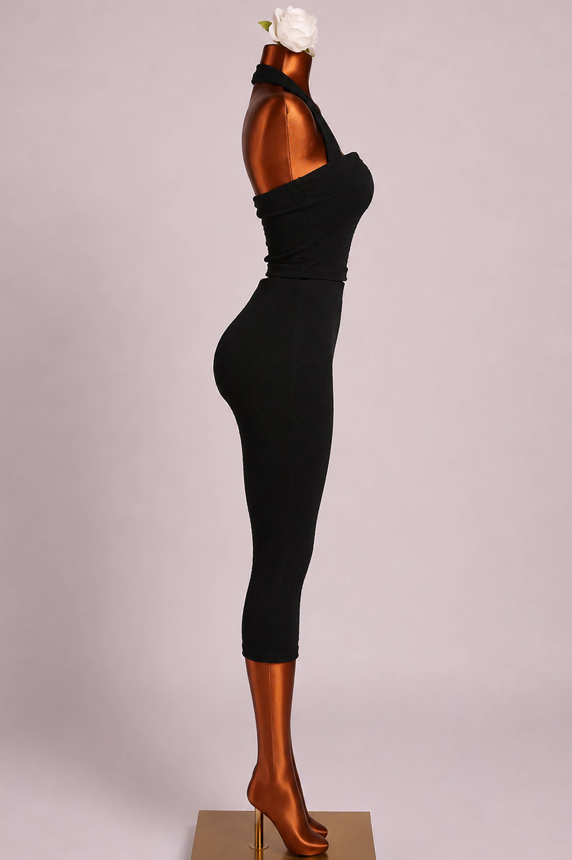 Elevatedhalter top capri set